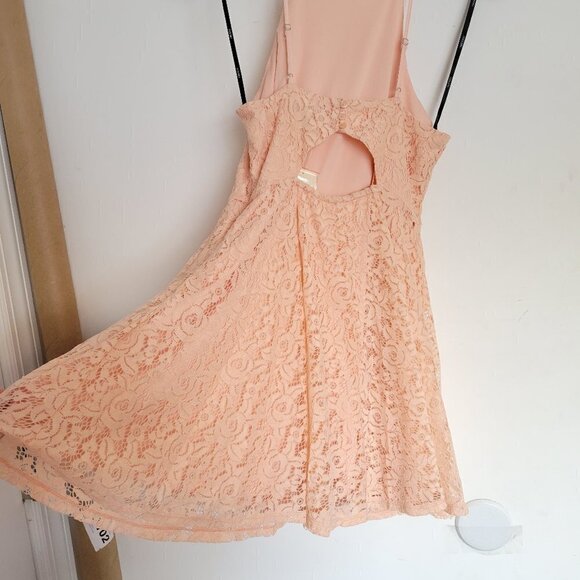 NEW Forever 21 Blush Pink Floral Lace Sleeveless Keyhole Back Dress Size Small - Picture 6 of 17